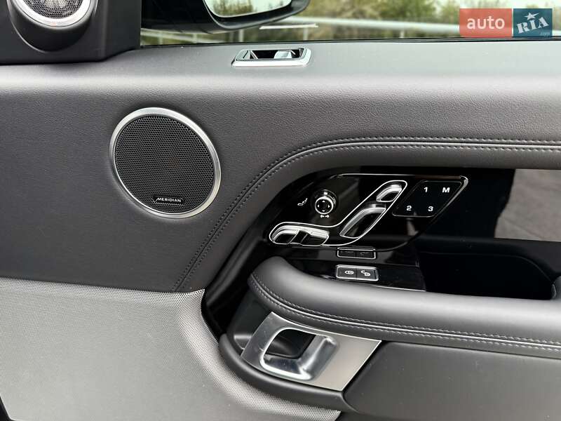 Позашляховик / Кросовер Land Rover Range Rover 2018 в Києві фото 37 Позашляховик / Кросовер Land Rover Range Rover 2018 в Києві
