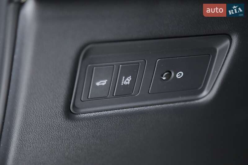Позашляховик / Кросовер Land Rover Range Rover 2016 в Харкові