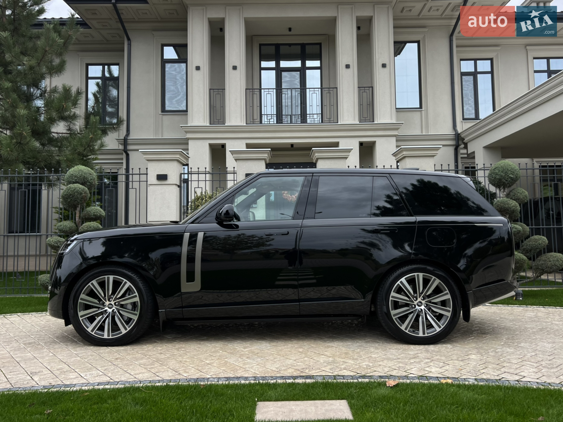 2023 Land Rover Range Rover - мініатюра 8