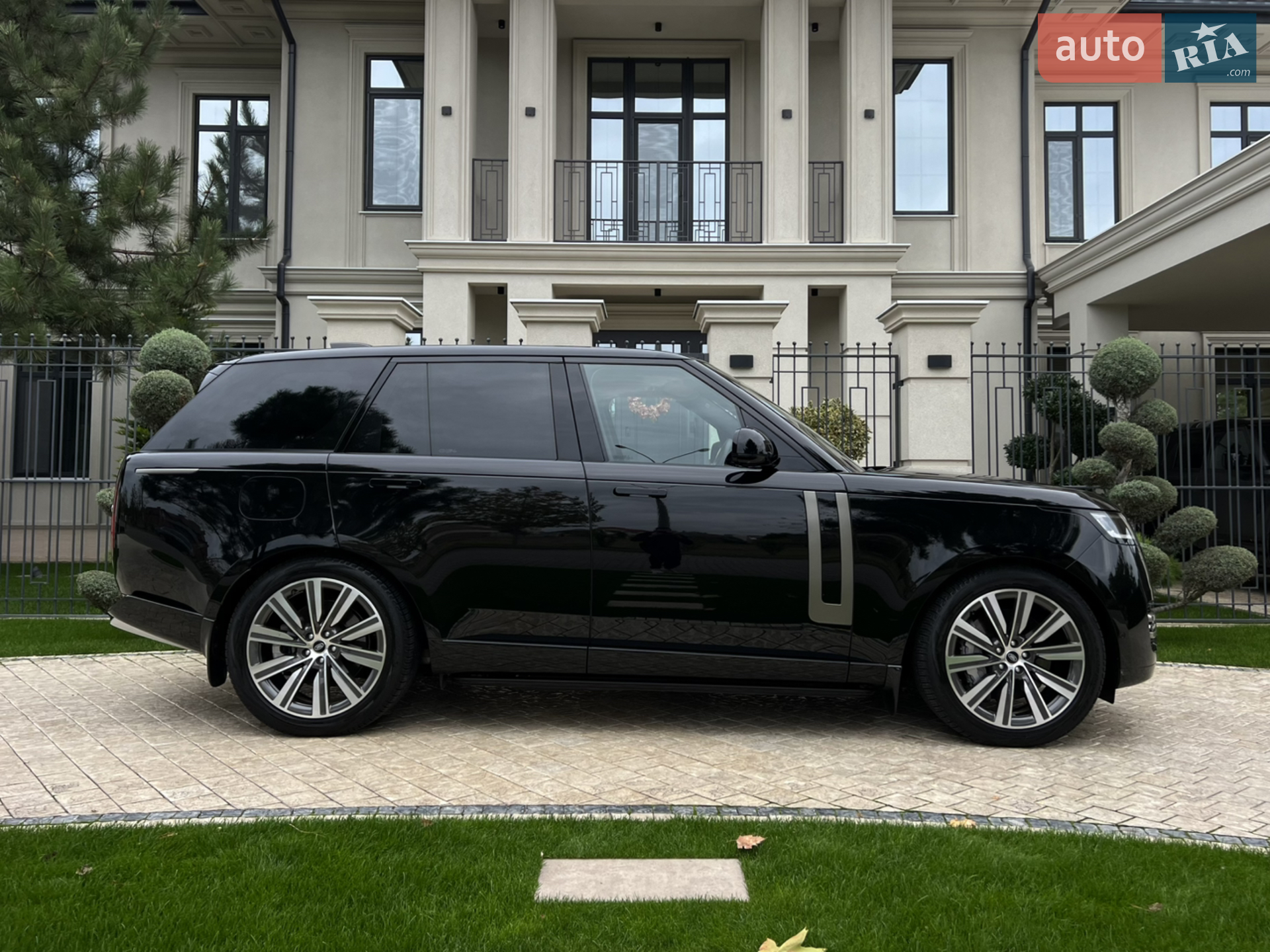 2023 Land Rover Range Rover - мініатюра 18