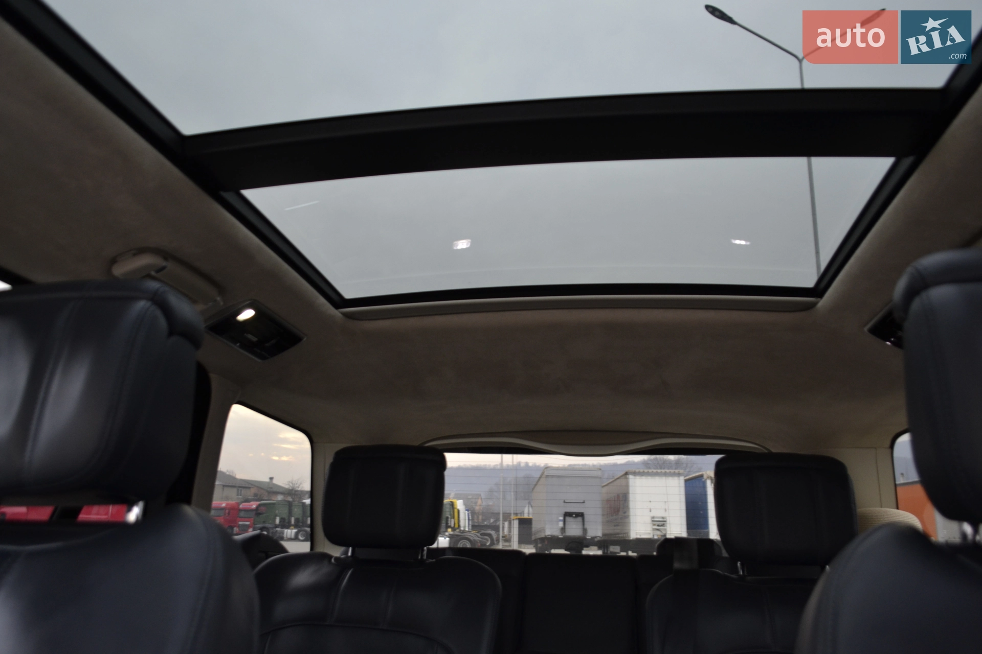 2018 Land Rover Range Rover - мініатюра 12