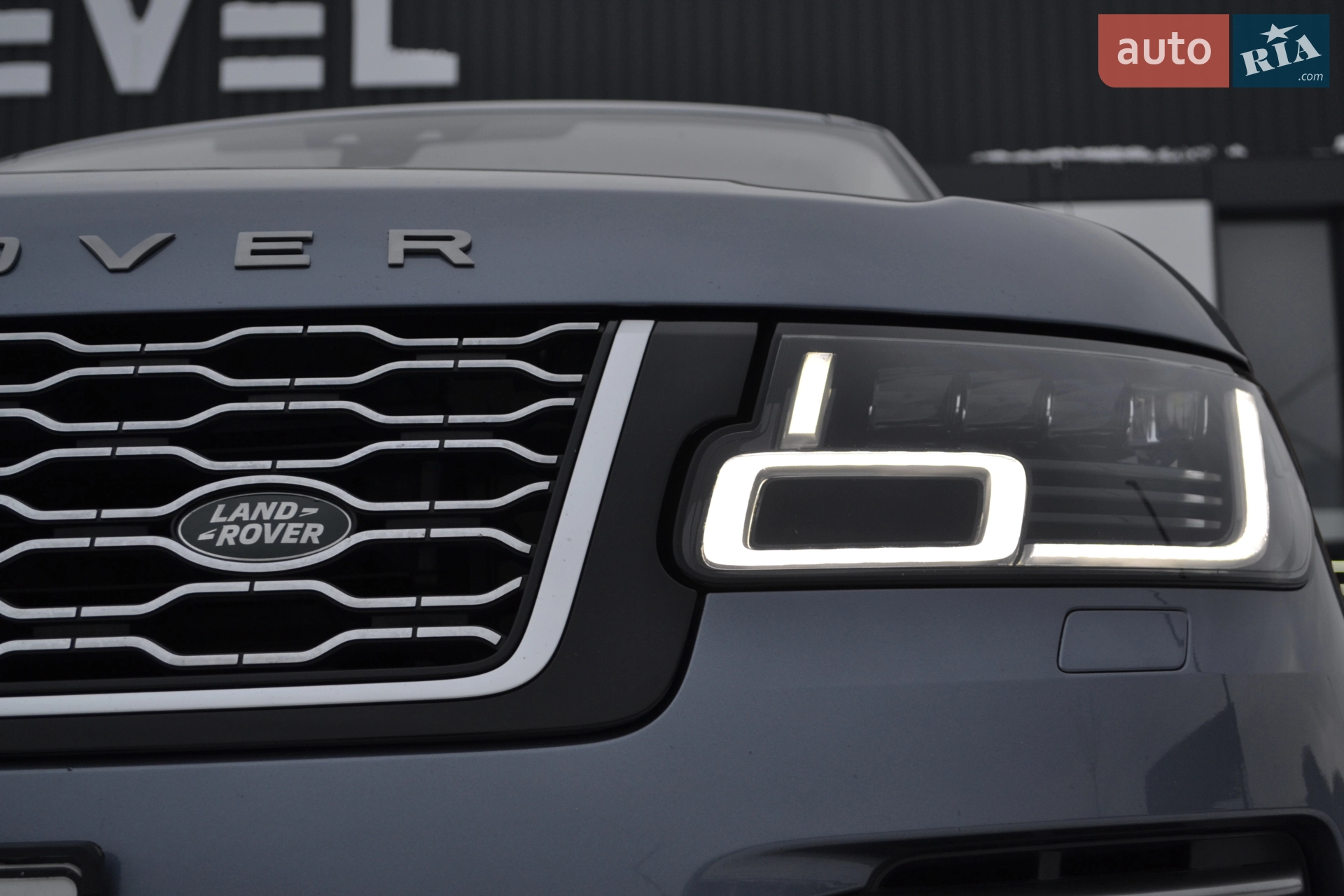 2018 Land Rover Range Rover - мініатюра 15