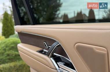 Внедорожник / Кроссовер Land Rover Range Rover 2023 в 