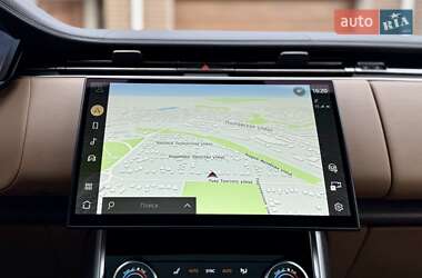 Внедорожник / Кроссовер Land Rover Range Rover 2023 в 
