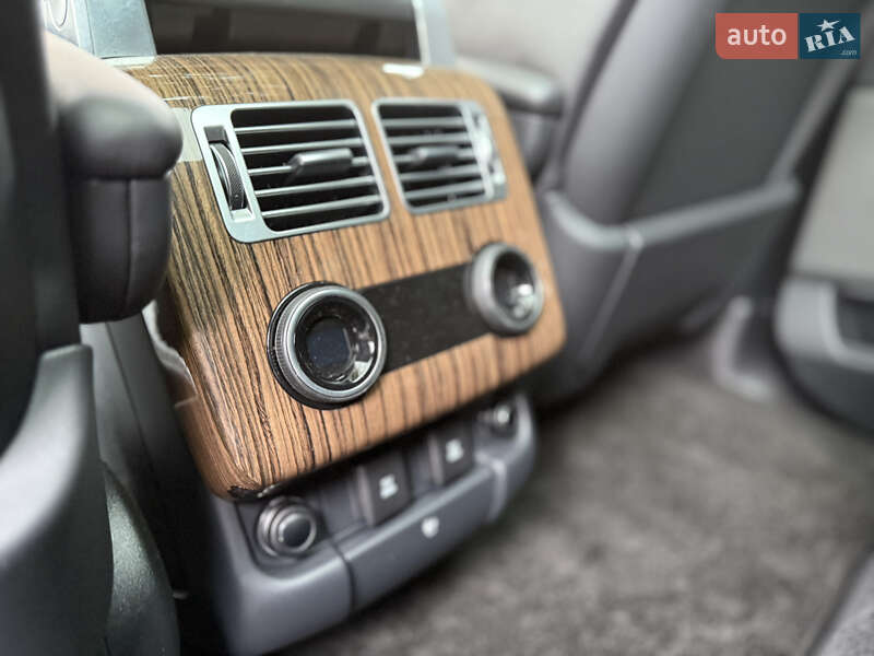 Внедорожник / Кроссовер Land Rover Range Rover 2018 в Львове