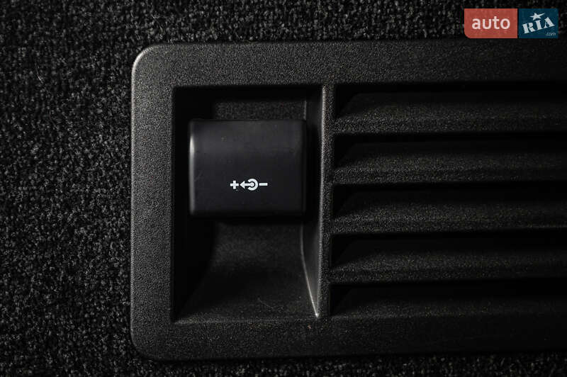 Внедорожник / Кроссовер Land Rover Range Rover 2018 в Одессе