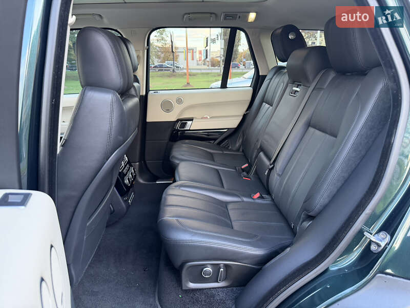 Внедорожник / Кроссовер Land Rover Range Rover 2016 в Киеве