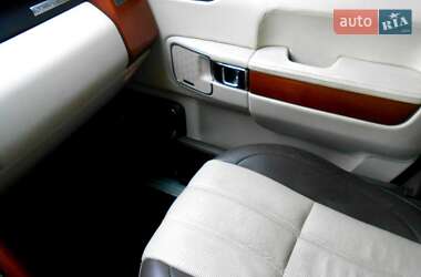 Позашляховик / Кросовер Land Rover Range Rover 2010 в  фото 13 Позашляховик / Кросовер Land Rover Range Rover 2010 в