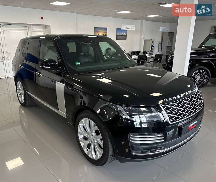 Позашляховик / Кросовер Land Rover Range Rover 2018 в  фото Позашляховик / Кросовер Land Rover Range Rover 2018 в