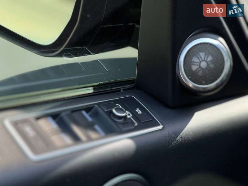 Позашляховик / Кросовер Land Rover Range Rover 2016 в Києві фото 23 Позашляховик / Кросовер Land Rover Range Rover 2016 в Києві