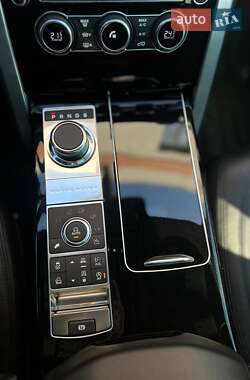 Позашляховик / Кросовер Land Rover Range Rover 2016 в  фото 43 Позашляховик / Кросовер Land Rover Range Rover 2016 в