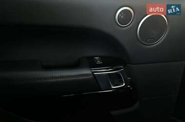 Позашляховик / Кросовер Land Rover Range Rover 2016 в  фото 50 Позашляховик / Кросовер Land Rover Range Rover 2016 в