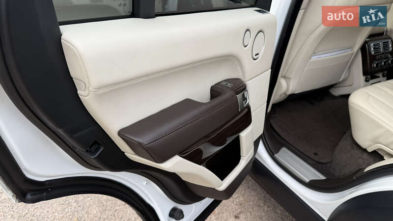 Внедорожник / Кроссовер Land Rover Range Rover 2015 в Ровно