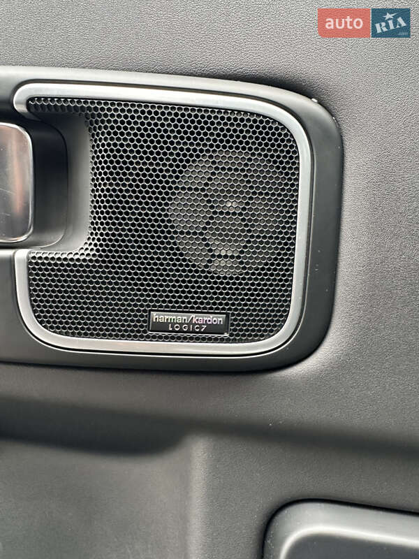 Позашляховик / Кросовер Land Rover Range Rover 2012 в Києві