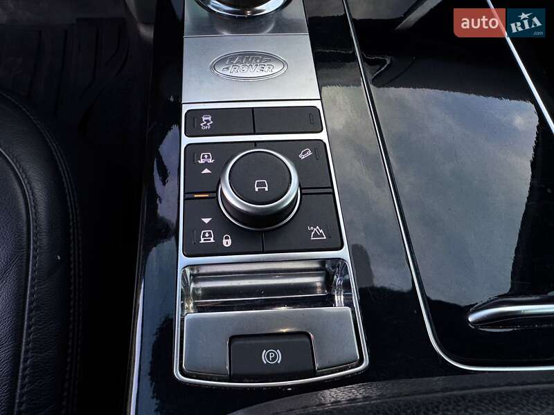 Внедорожник / Кроссовер Land Rover Range Rover 2018 в Киеве фото 21 Внедорожник / Кроссовер Land Rover Range Rover 2018 в Киеве