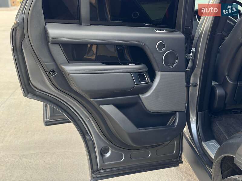 Внедорожник / Кроссовер Land Rover Range Rover 2018 в Киеве фото 36 Внедорожник / Кроссовер Land Rover Range Rover 2018 в Киеве