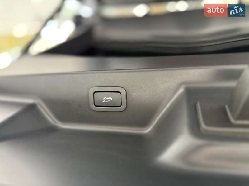 Позашляховик / Кросовер Land Rover Range Rover 2016 в Києві