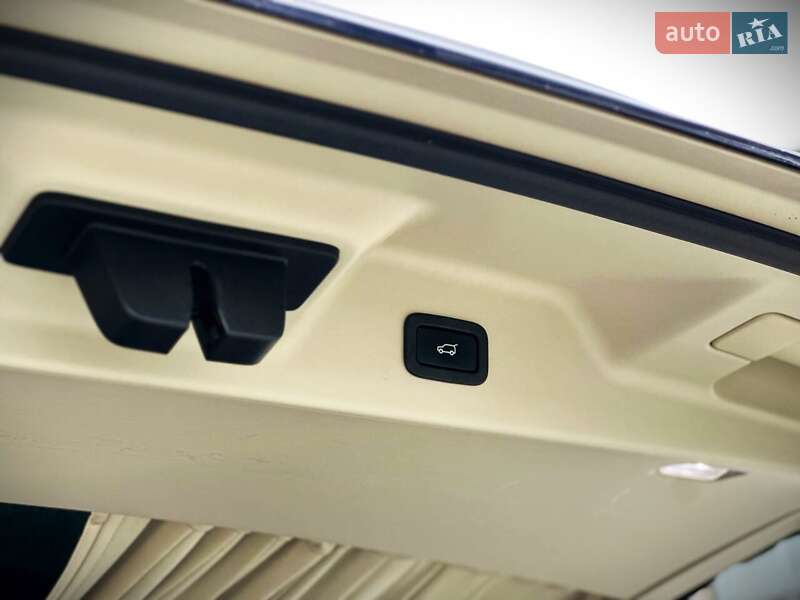 Внедорожник / Кроссовер Land Rover Range Rover 2018 в Киеве