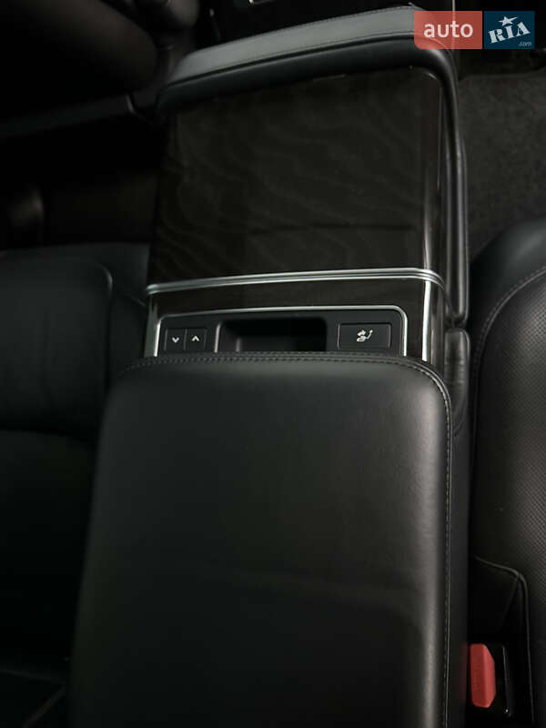 Внедорожник / Кроссовер Land Rover Range Rover 2018 в Киеве