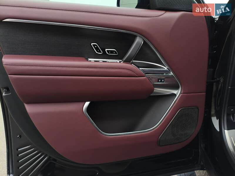 Позашляховик / Кросовер Land Rover Range Rover 2024 в Києві