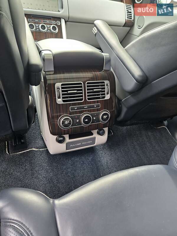 Внедорожник / Кроссовер Land Rover Range Rover 2017 в Львове