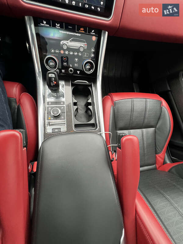 Внедорожник / Кроссовер Land Rover Range Rover 2018 в Киеве фото 40 Внедорожник / Кроссовер Land Rover Range Rover 2018 в Киеве