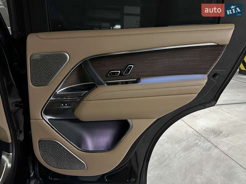 Внедорожник / Кроссовер Land Rover Range Rover 2024 в Днепре фото 31 Внедорожник / Кроссовер Land Rover Range Rover 2024 в Днепре