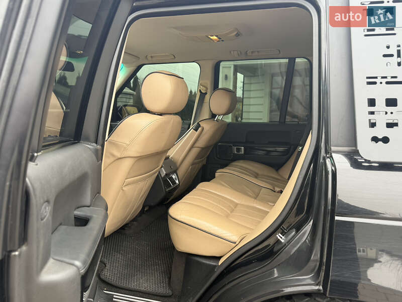 Внедорожник / Кроссовер Land Rover Range Rover 2003 в Черновцах