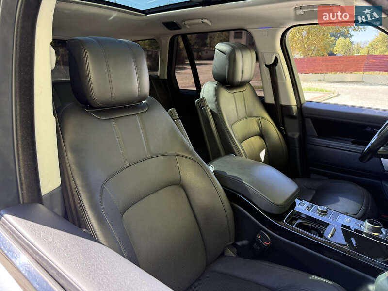 Внедорожник / Кроссовер Land Rover Range Rover 2018 в Тернополе