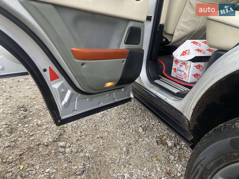 Внедорожник / Кроссовер Land Rover Range Rover 2002 в Павлограде