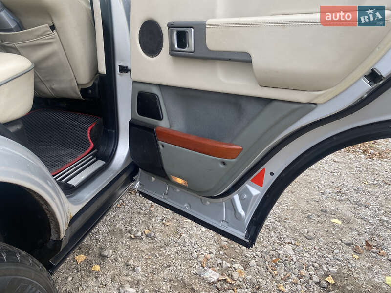 Внедорожник / Кроссовер Land Rover Range Rover 2002 в Павлограде