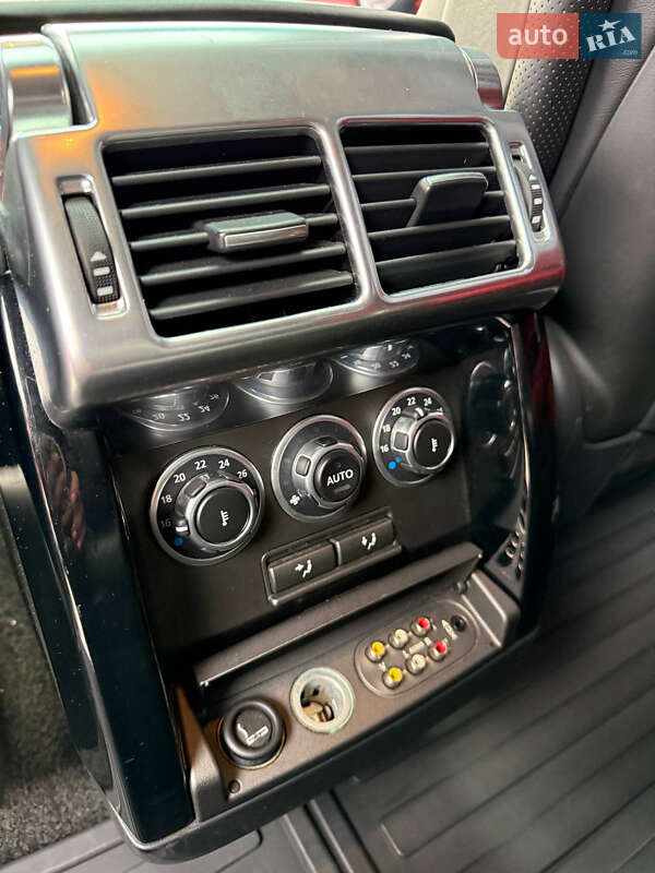 Внедорожник / Кроссовер Land Rover Range Rover 2010 в Черноморске