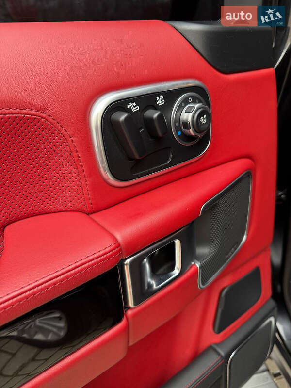 Внедорожник / Кроссовер Land Rover Range Rover 2010 в Черноморске