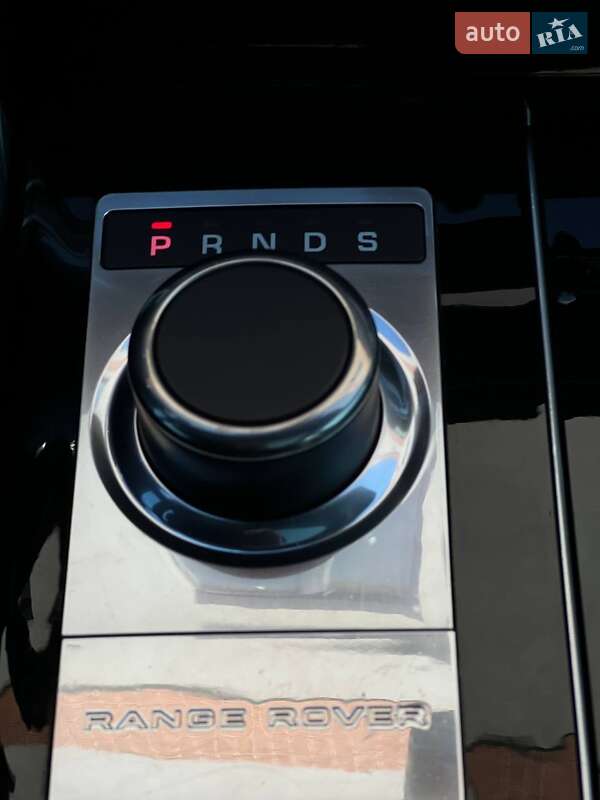 Внедорожник / Кроссовер Land Rover Range Rover 2016 в Киеве