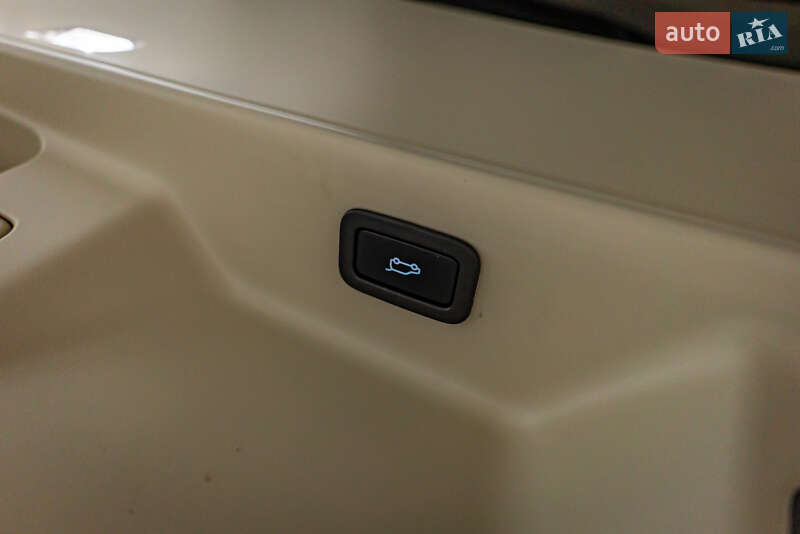Позашляховик / Кросовер Land Rover Range Rover 2021 в Києві фото 35 Позашляховик / Кросовер Land Rover Range Rover 2021 в Києві