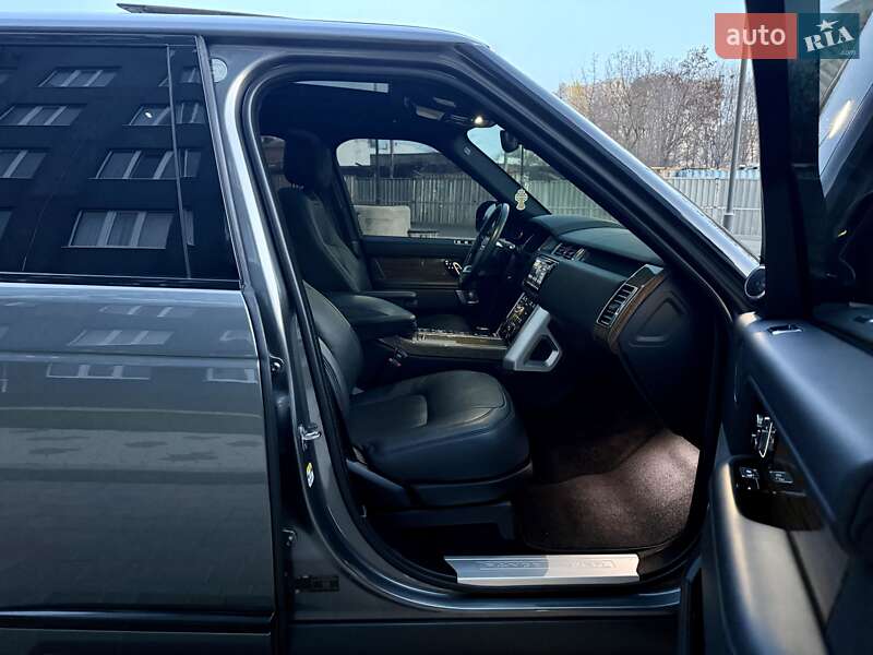 Внедорожник / Кроссовер Land Rover Range Rover 2019 в Одессе фото 77 Внедорожник / Кроссовер Land Rover Range Rover 2019 в Одессе