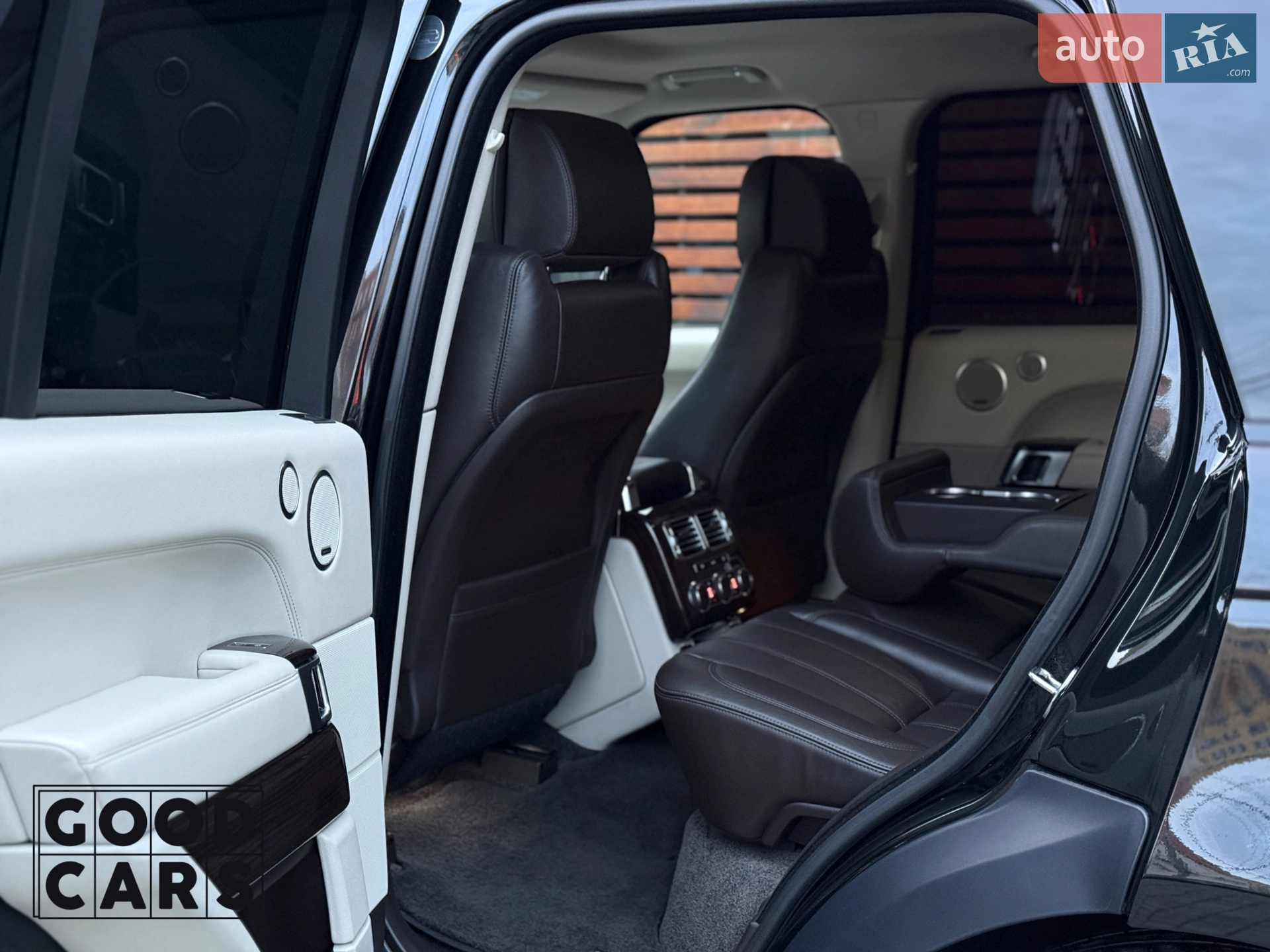 2014 Land Rover Range Rover - мініатюра 32