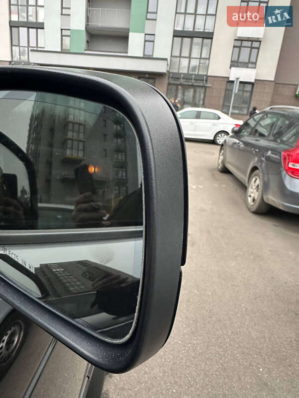 Позашляховик / Кросовер Land Rover Range Rover 2010 в Києві