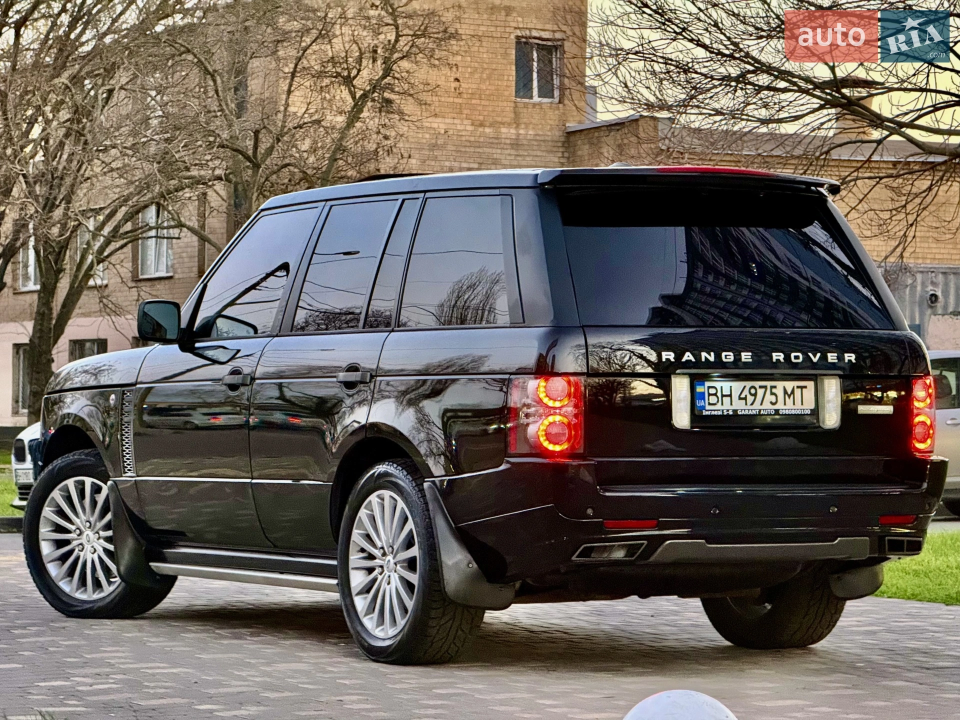 2011 Land Rover Range Rover - мініатюра 32