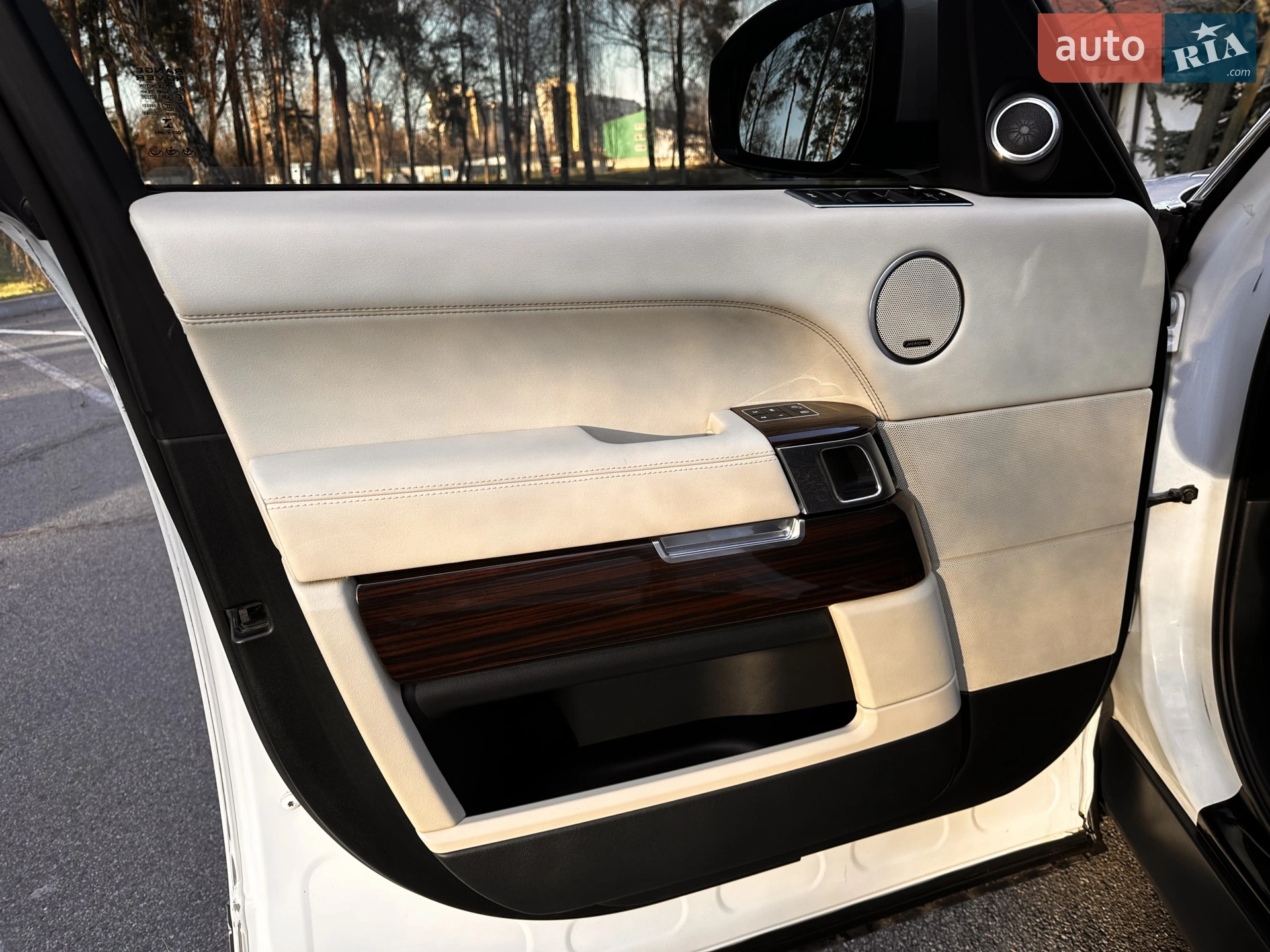 2013 Land Rover Range Rover - мініатюра 46