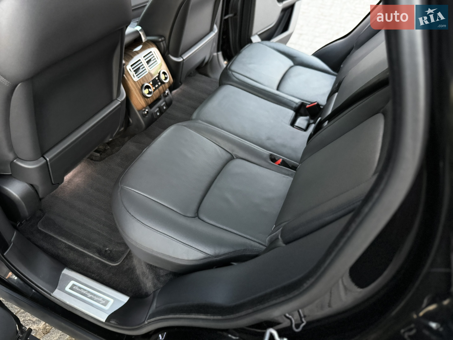 2018 Land Rover Range Rover - мініатюра 33