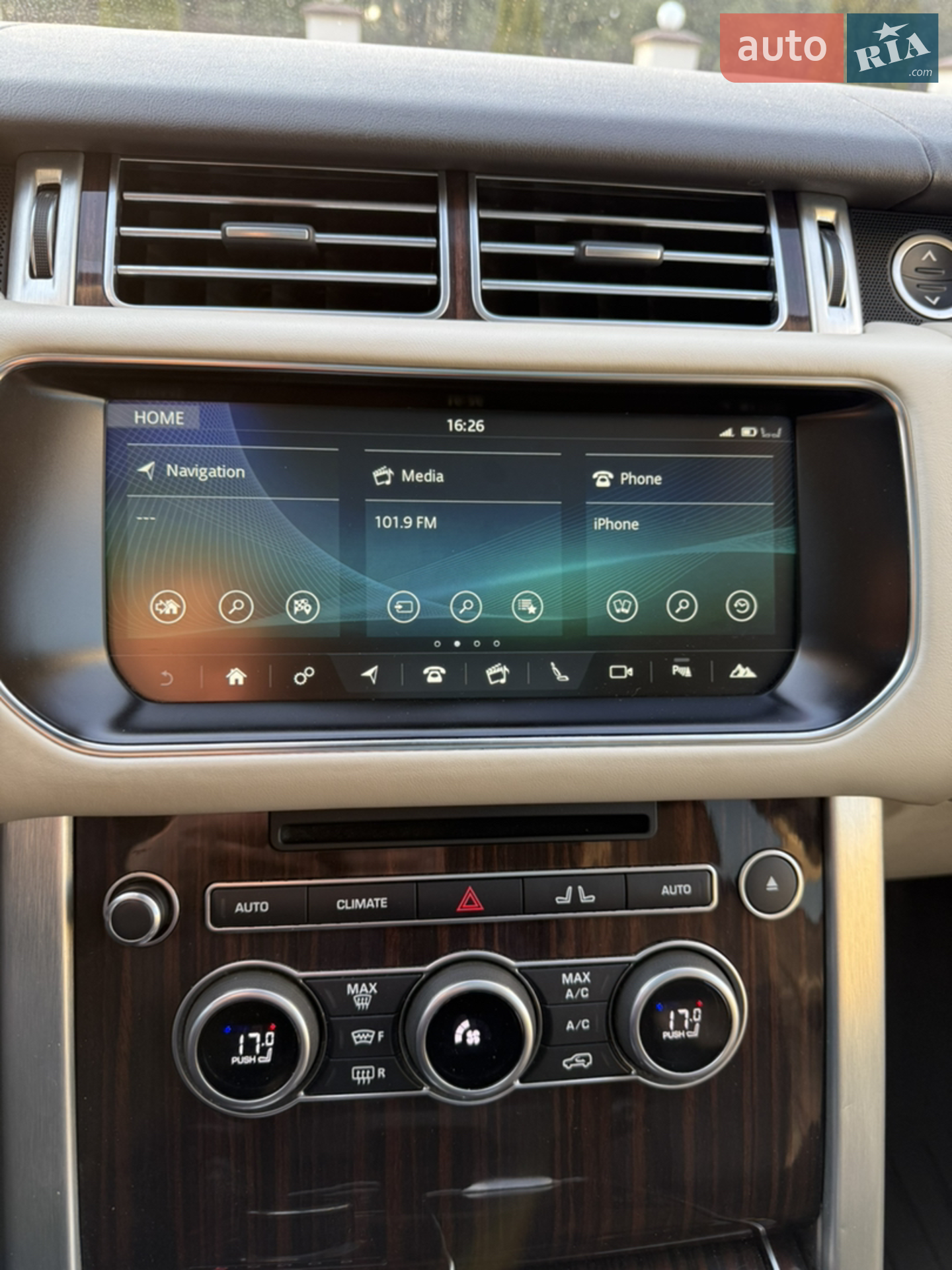 2017 Land Rover Range Rover - мініатюра 35