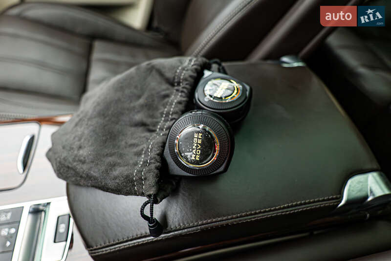 Внедорожник / Кроссовер Land Rover Range Rover 2013 в Киеве