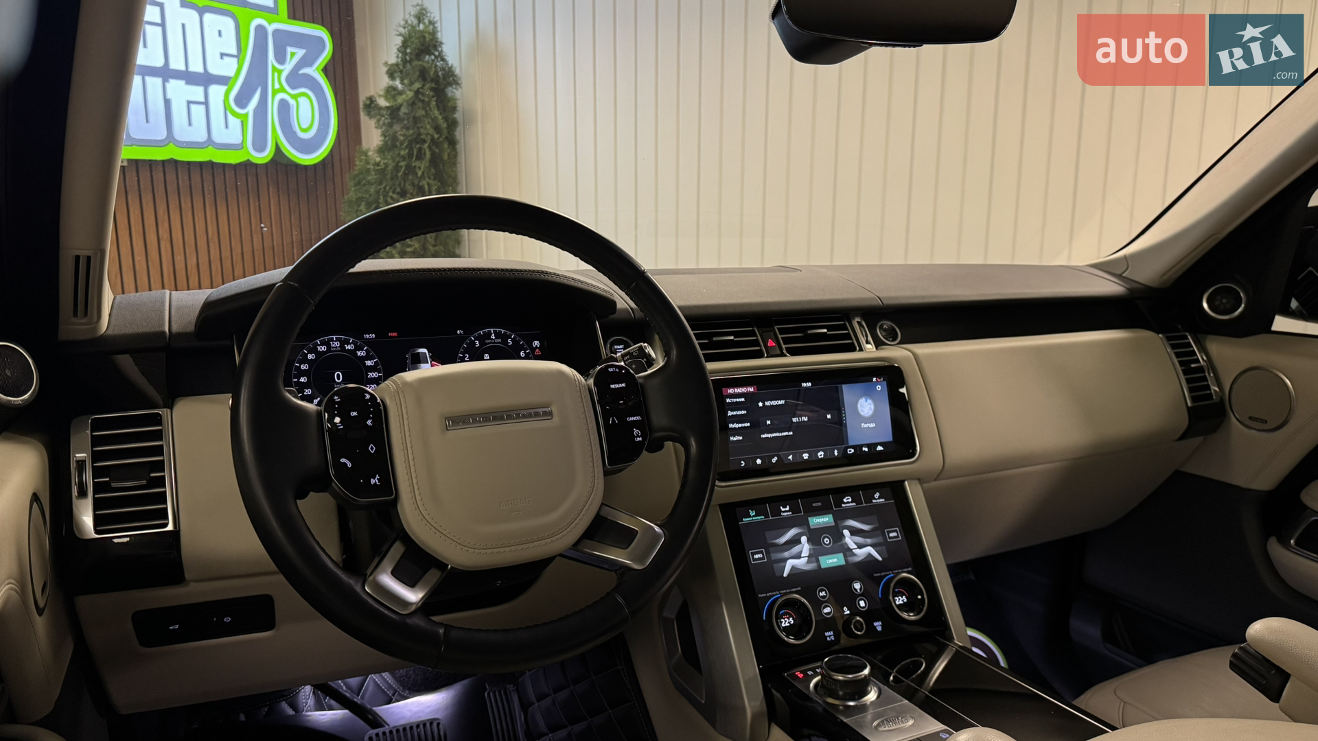 2020 Land Rover Range Rover - мініатюра 16