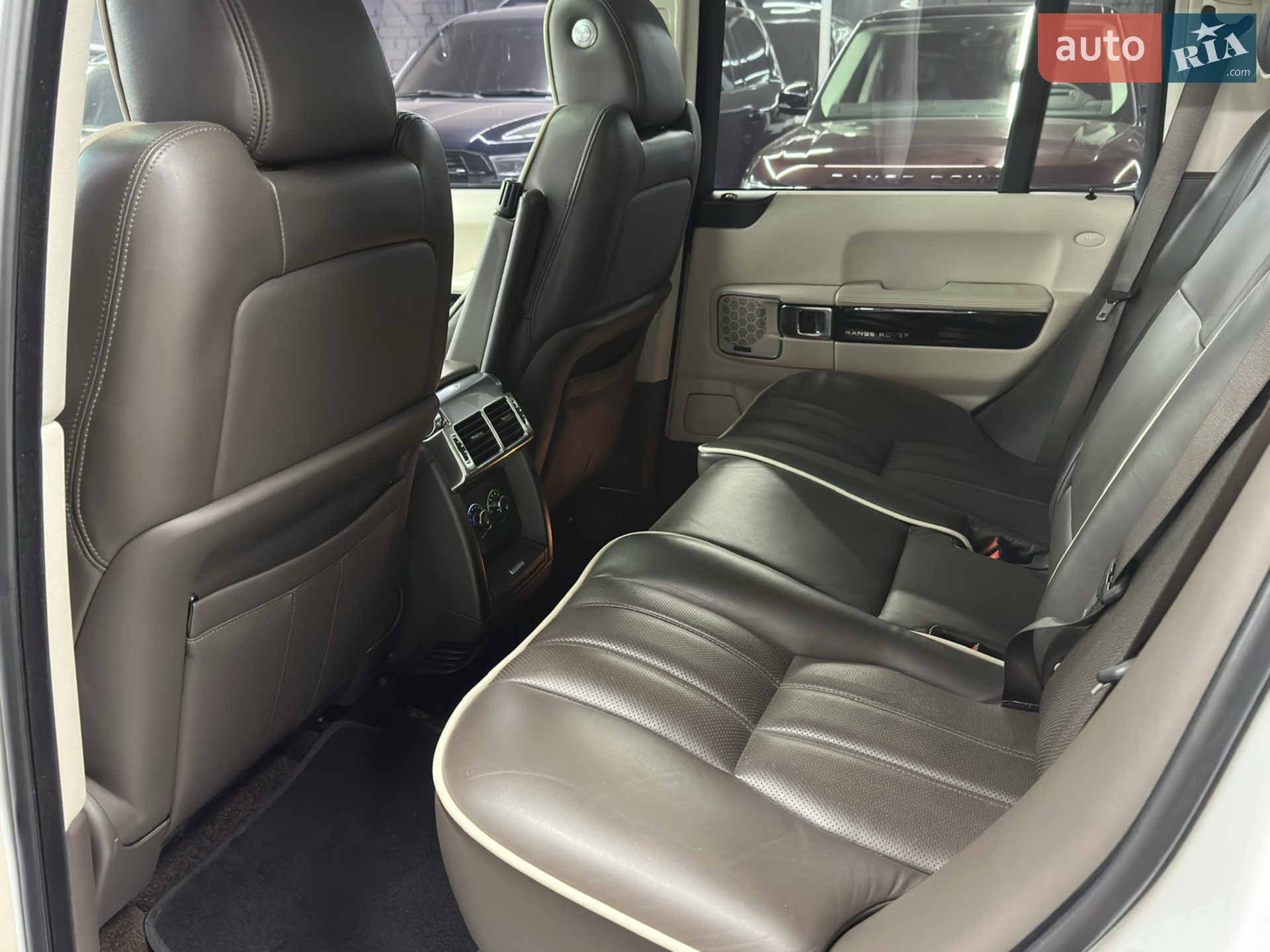 2012 Land Rover Range Rover - мініатюра 20