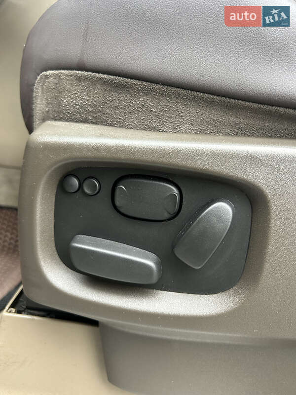 Внедорожник / Кроссовер Land Rover Range Rover 2012 в Верховине фото 16 Внедорожник / Кроссовер Land Rover Range Rover 2012 в Верховине