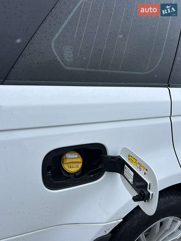 Внедорожник / Кроссовер Land Rover Range Rover 2012 в Верховине фото 25 Внедорожник / Кроссовер Land Rover Range Rover 2012 в Верховине