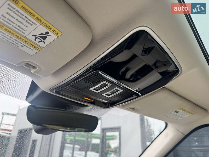 Внедорожник / Кроссовер Land Rover Range Rover 2018 в Тернополе