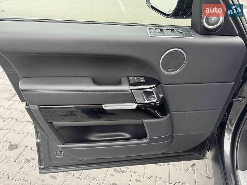 Внедорожник / Кроссовер Land Rover Range Rover 2016 в Черновцах