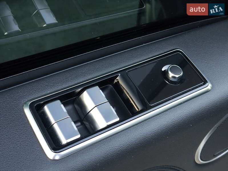 Внедорожник / Кроссовер Land Rover Range Rover 2018 в Киеве фото 16 Внедорожник / Кроссовер Land Rover Range Rover 2018 в Киеве